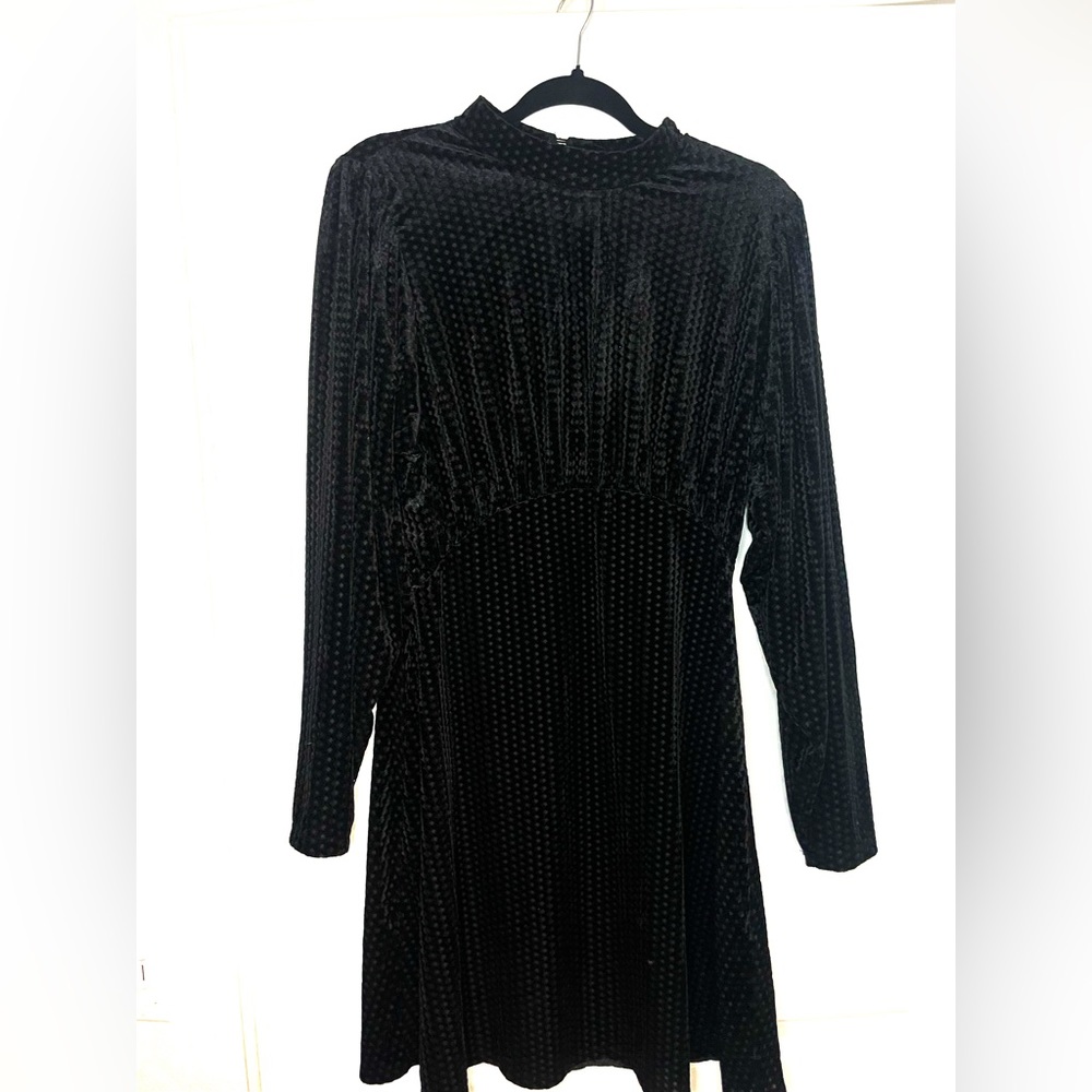 Black velvet dress